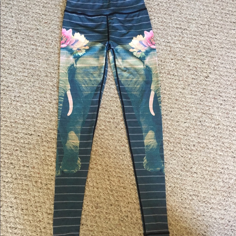 Printed yoga pants